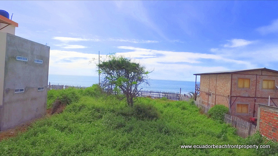 Beachfront real estate in Ecuador