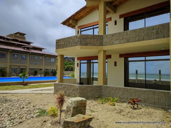 beachfront condos for sale in Ecuador