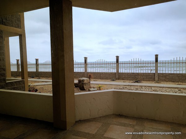 oceanfront condo in Ecuador