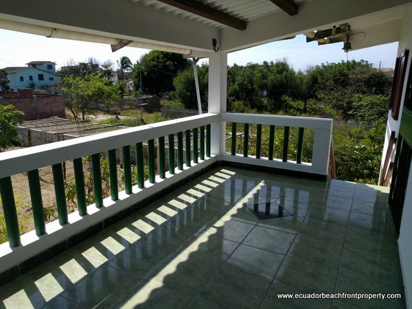 oceanview home for sale in Ecuador