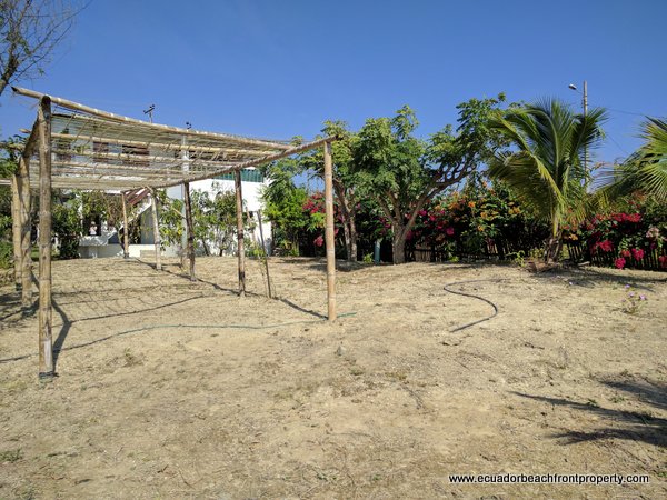 oceanview garden home for sale in Ecuador