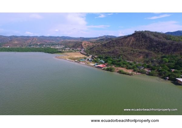 Bahia de Caraquez Real Estate