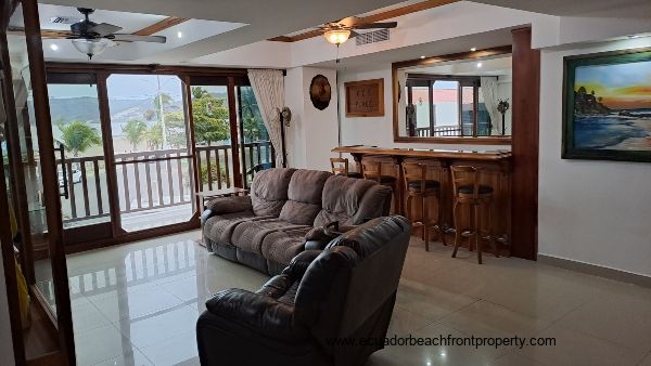 Oceanview condo for sale in Ecuador