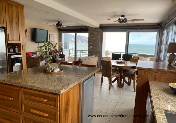 Ocean view condo for sale in Ecuador