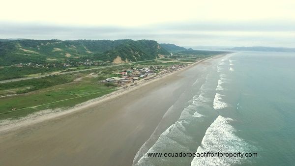 Beachfront lot near Canoa, Ecuador