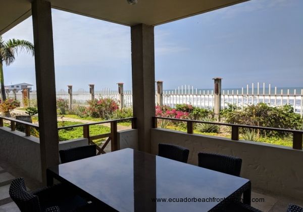 Oceanfront porch Large oceanfront porch