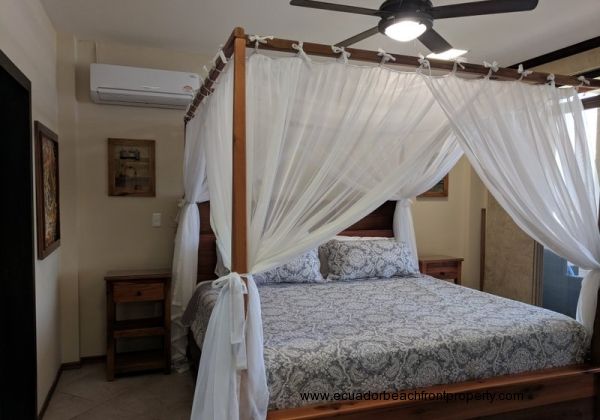 Oceanfront master bedroom