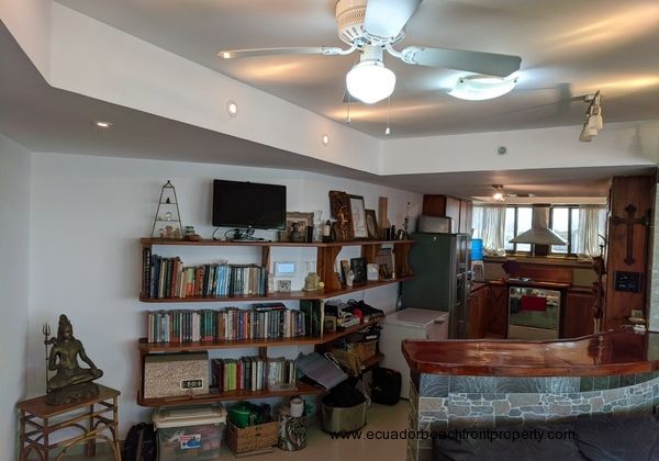 Comfortable beachfront living