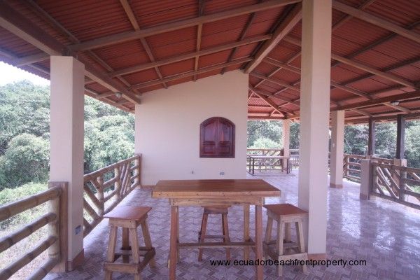 Beachfront house for sale in Ecuador