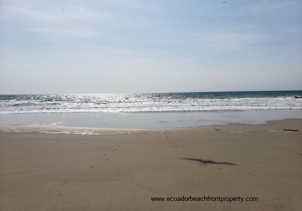 Beachfront land for sale in Crucita