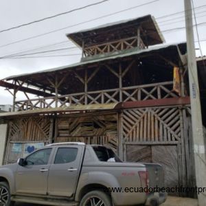 adjacent lot included with sale