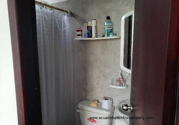 ensuite bath