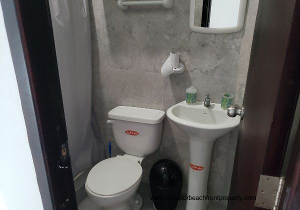 full bath