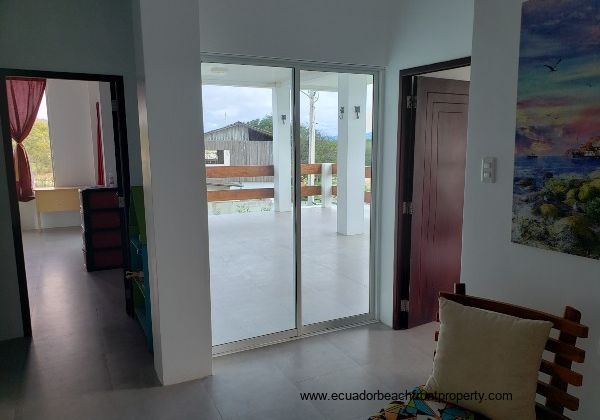 landing leading to terrace