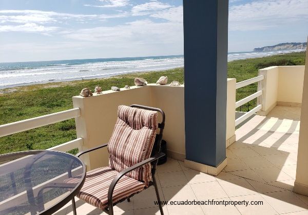 Canoa beachfront condo for sale in Ecuador