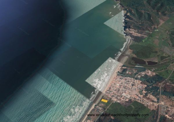Property (yellow) in relation to the surfing town of Canoa