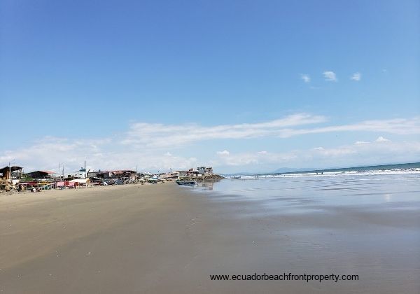 Beautiful sand beach and warm Pacific Ocean water