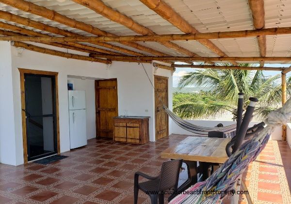 2nd level covered terrace 