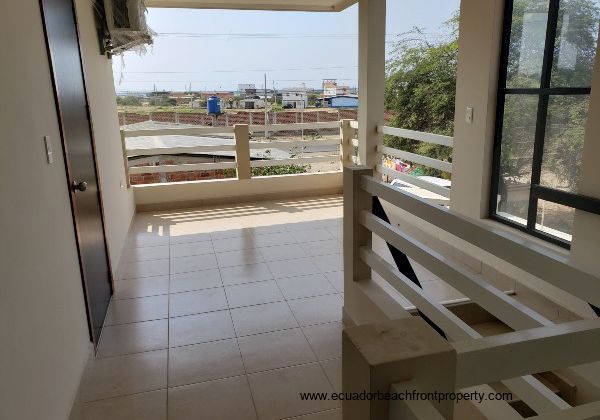 House for sale near the beach in Ecuador