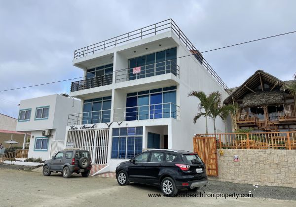 Affordable beachfront condo near Manta Ecuador