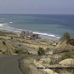 Views of beach on road from Manta