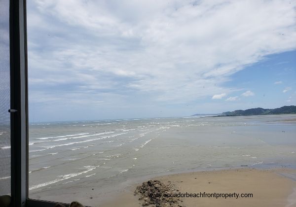 Ecuador Beachfront Real Estate