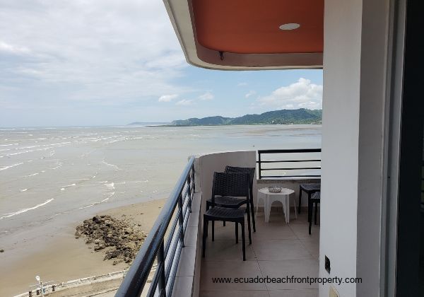 Ecuador Beachfront Real Estate