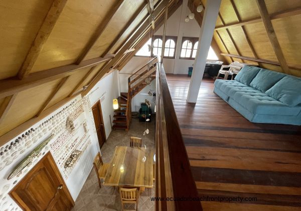 Loft - Ocean front house in Ecuador