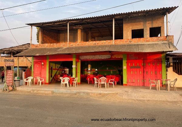 Beachfront commercial property for sale in San Jacinto, Ecuador