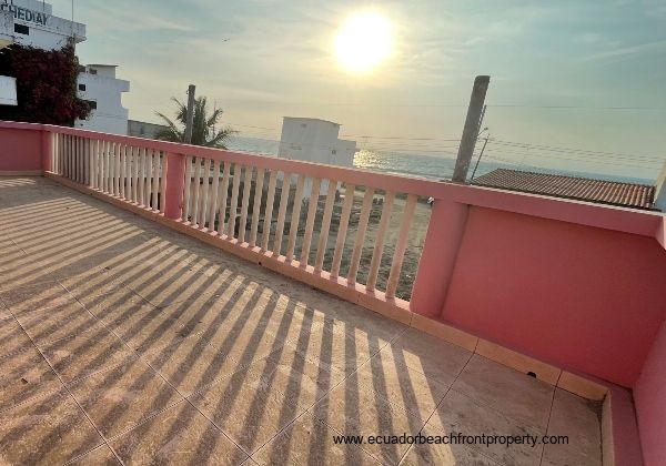 House for sale on the coast of Ecuador