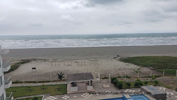 Beachfront real estate in Ecuador