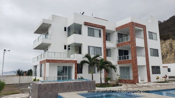 Beachfront condos for sale near Canoa