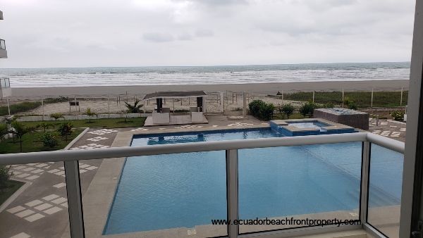 Beachfront real estate in Ecuador