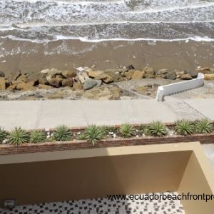 Retention wall with stairway access to the beach