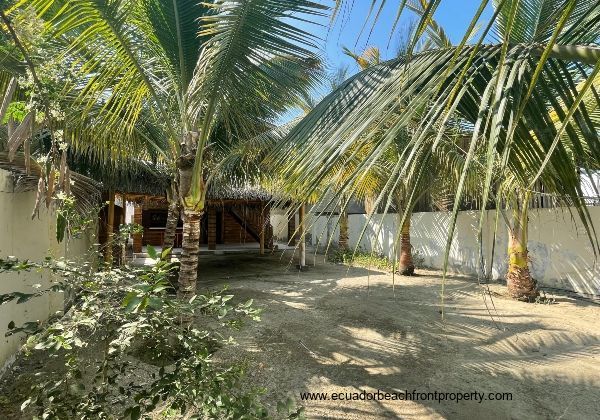 Tropical garden home in Ecuador