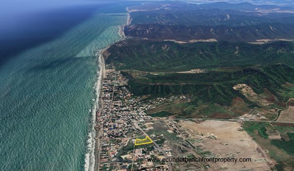 Land for sale near the beach in Ecuador