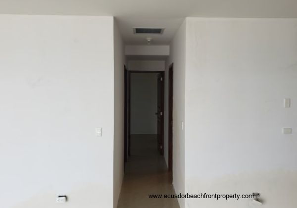 3rd floor hall to bedrooms