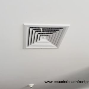 3rd floor central air ducts