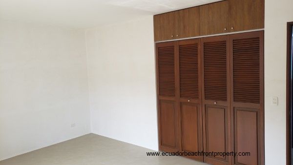 Affordable condo on the beach in Ecuador