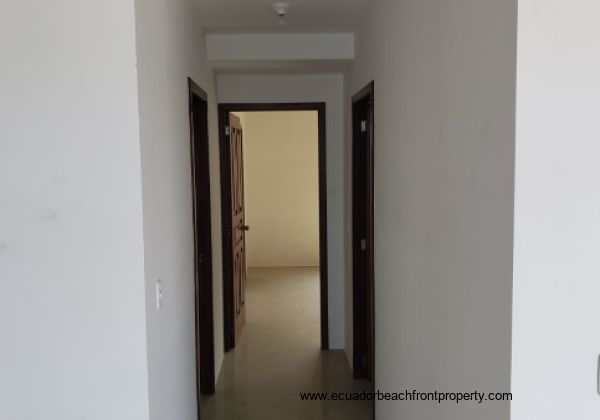 2nd floor hallway to bedrooms