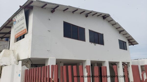 Beachfront fixer upper in Ecuador