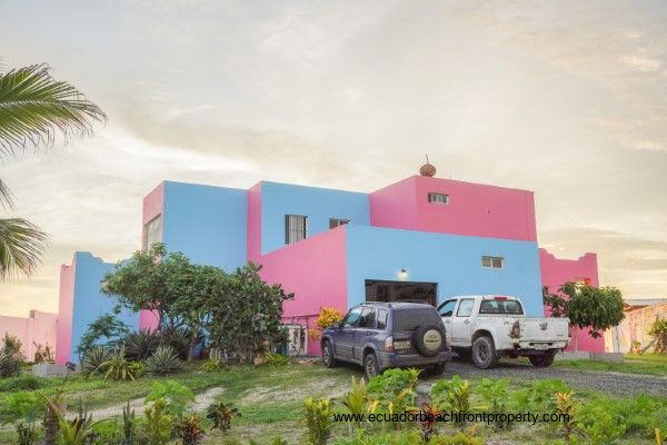 Ecuador beachfront home for sale in Crucita Ecuador beachfront home for sale in Crucita