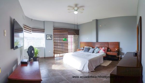 Crucita, Ecuador property for sale on the beach