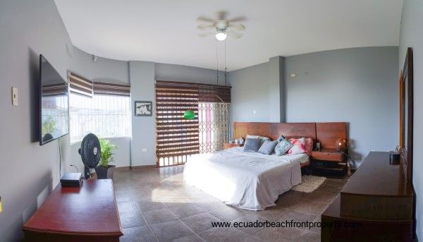 Crucita, Ecuador property for sale on the beach Crucita, Ecuador property for sale on the beach