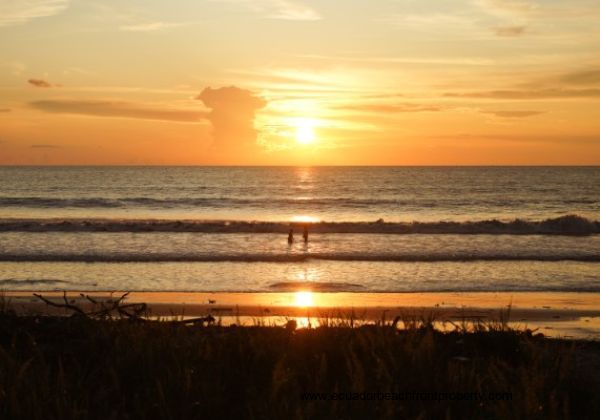 Incredible sunsets over the warm Pacific Ocean