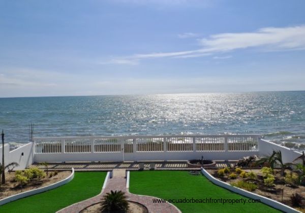 Extensive oceanview lawn