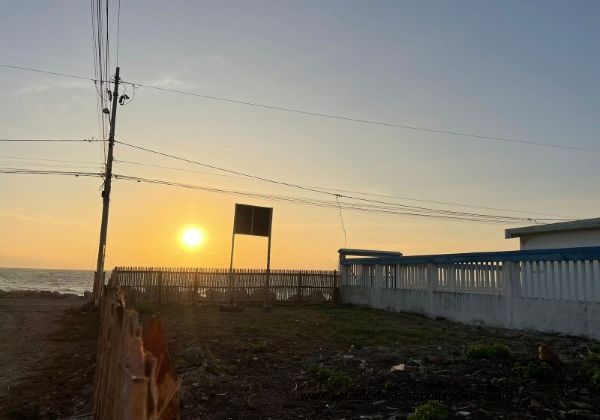 Corner Beachfront Lot in San Jacinto