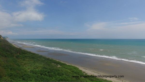 Beachfront land for sale in Ecuador