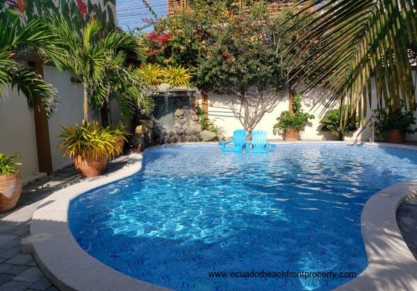 Bed and Breakfast for sale on the beach in Ecuador