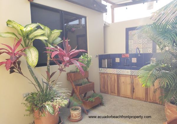 ground level patios (9)